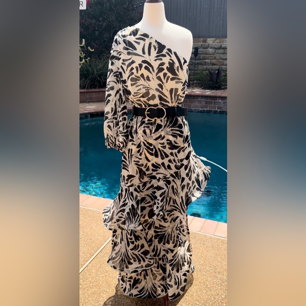 NEW Alexis X Target black and white asymmetric dress